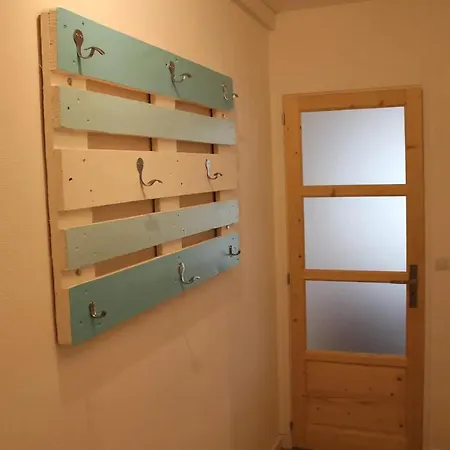 L'art De L'eau : Front De Apartment